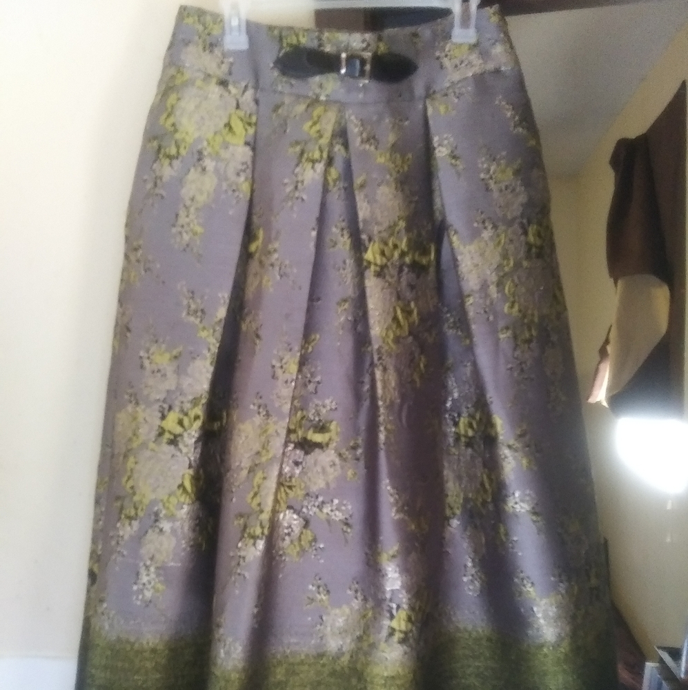 Turkish embroiled skirt